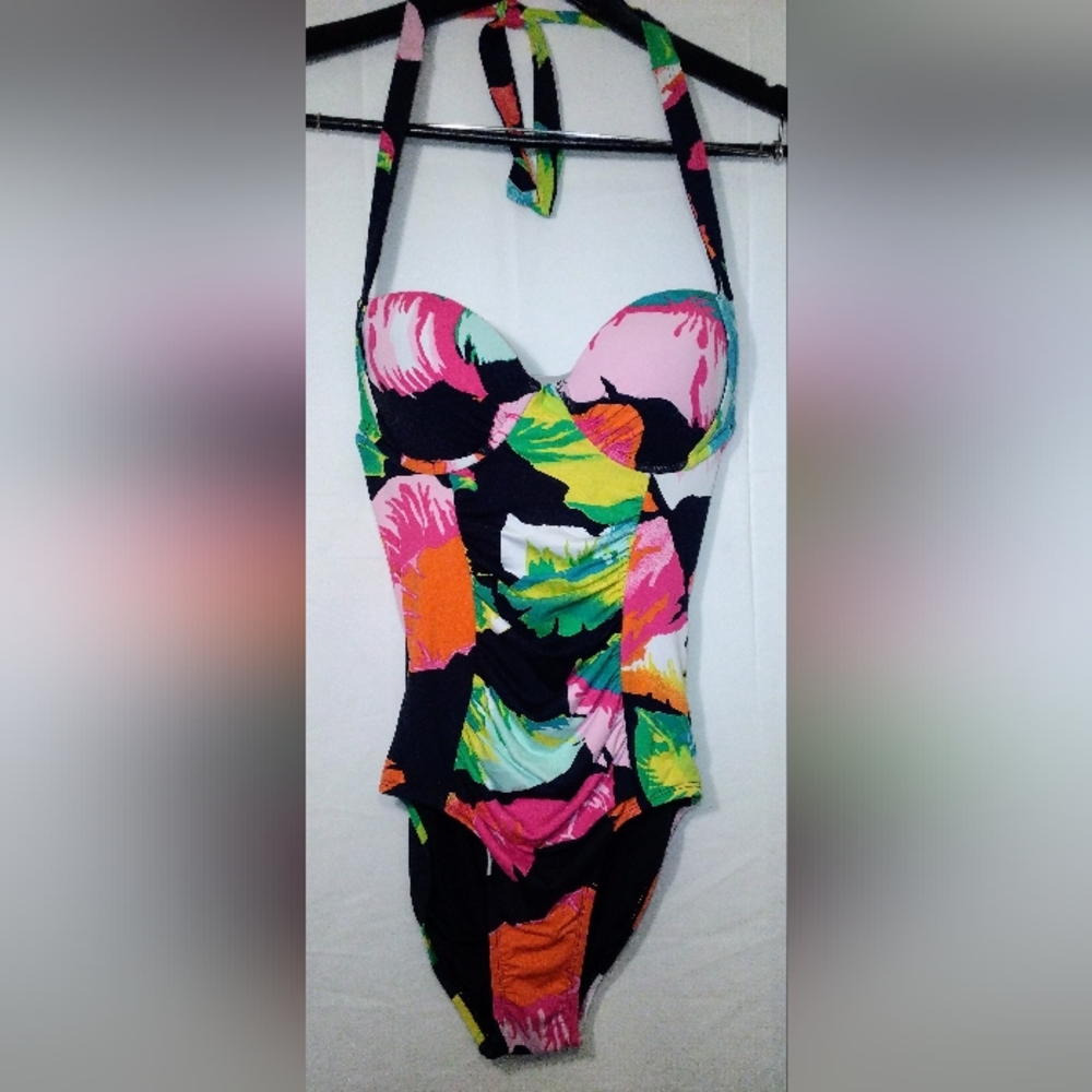 Beach rays swimming suit